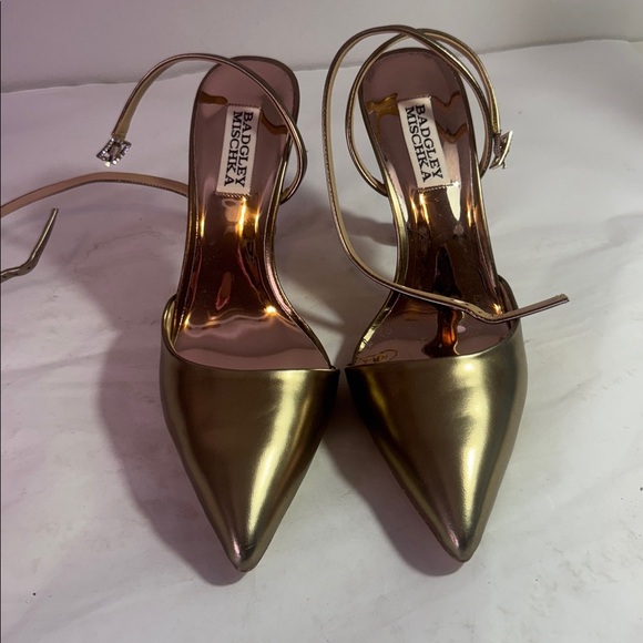 New Badgley Mischka Metallic Gold Heels sz 7.5 3.5” heel - Picture 2 of 7